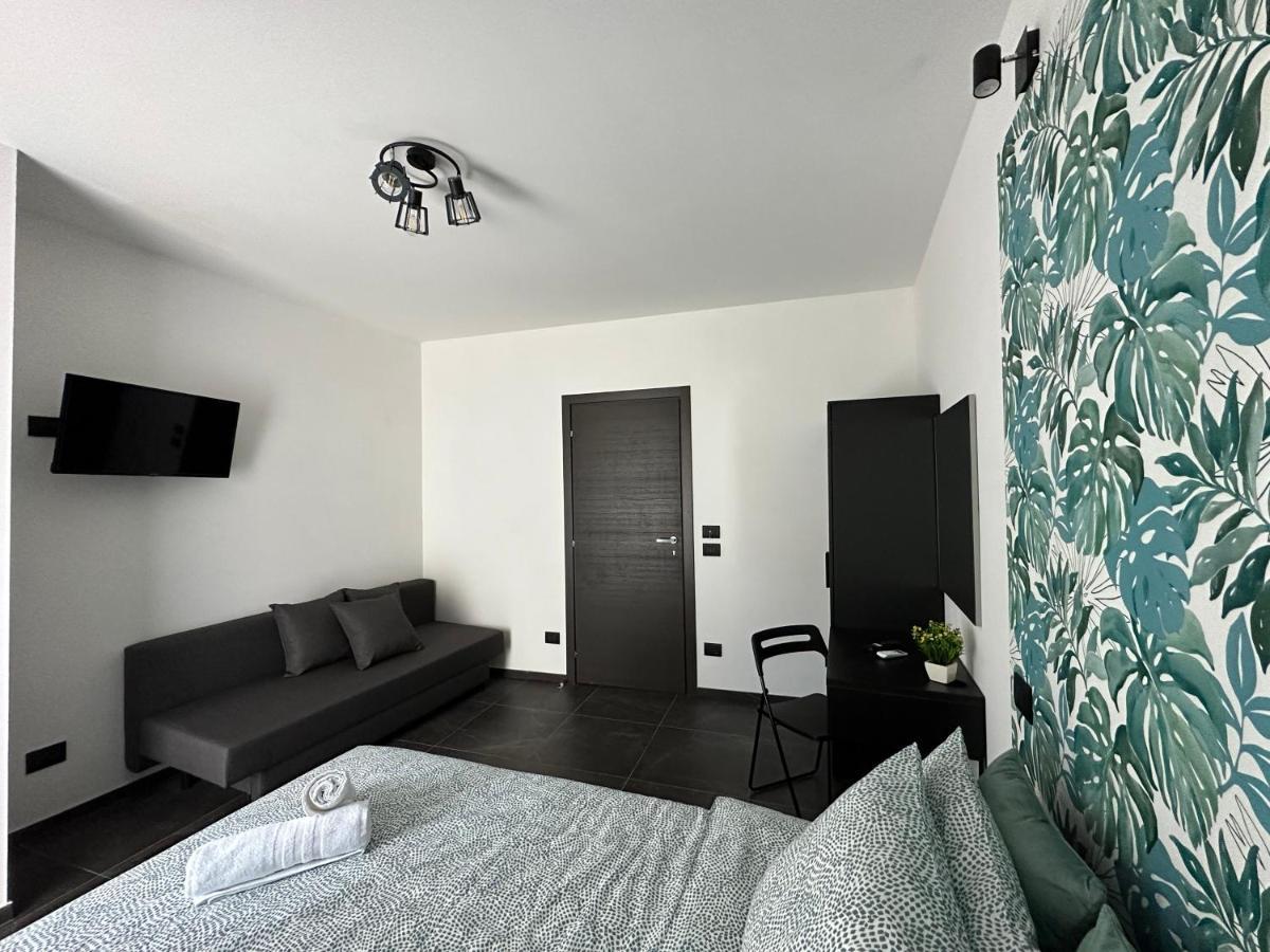 Olinad Rooms Кастельбуоно Екстер'єр фото
